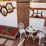 Villa Cozy House With Nice Garden In Heart Of City Center Cluj-Napoca